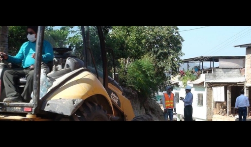Se ejecutan trabajos de adoquinado en San Sebastián