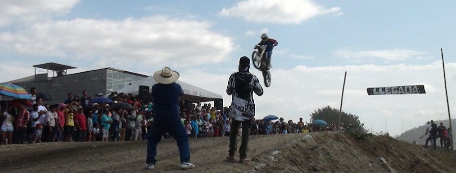 Deportes extremos en fiestas de Macará