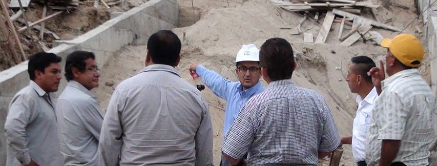Avanza rápidamente muro y alcantarilla en el Barrio Centenario