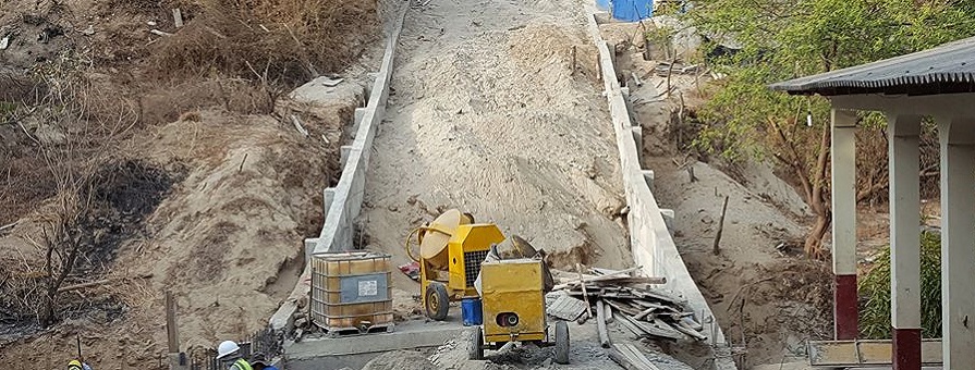 Alcantarillado y muro en Centenario con 80% de avance